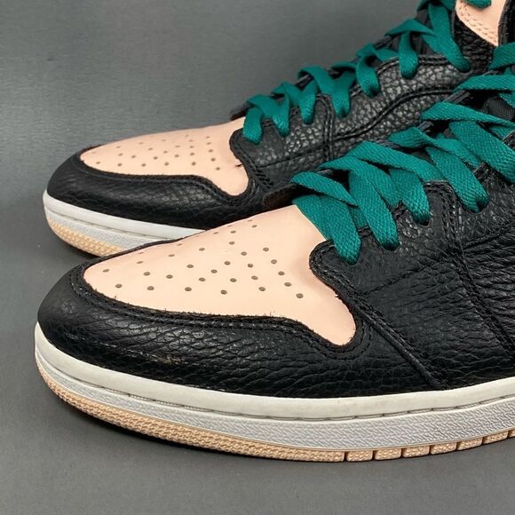 Nike Air Jordan 1 Retro High OG Crimson Tint Sneaker Shoes mens size 10 - Picture 3 of 10